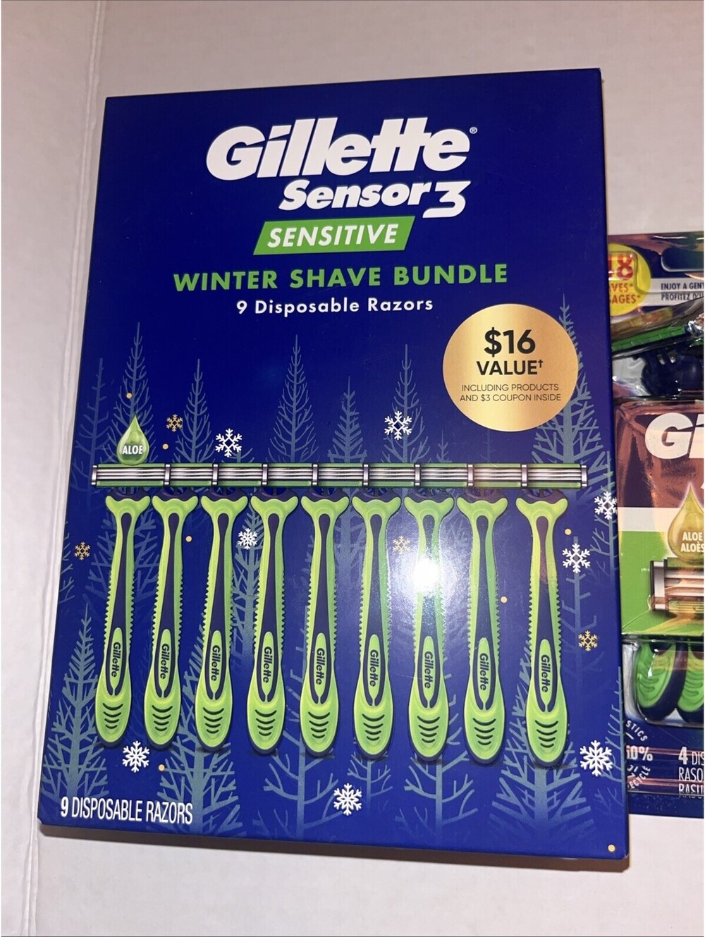 Gillette Sensor3 Sensitive Men's Disposable Razor with Aloe - 21 Razors - Picture 2 of 3